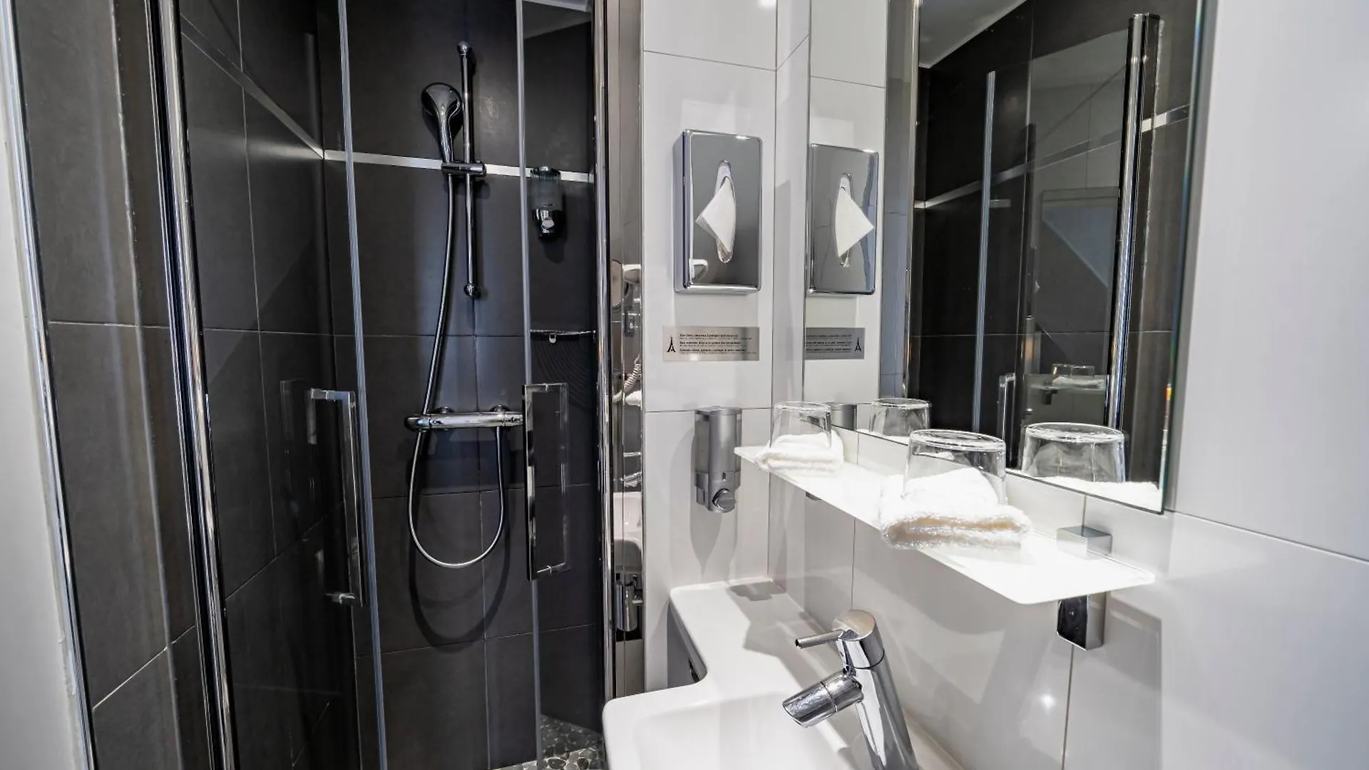 Hotel De La Paix Tour Eiffel Париж 3*,  Франция
