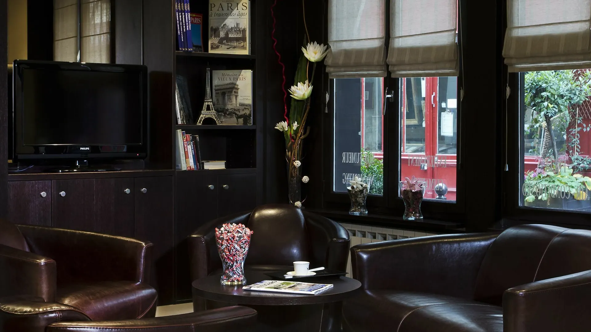 ***  Hotel De La Paix Tour Eiffel Paris France